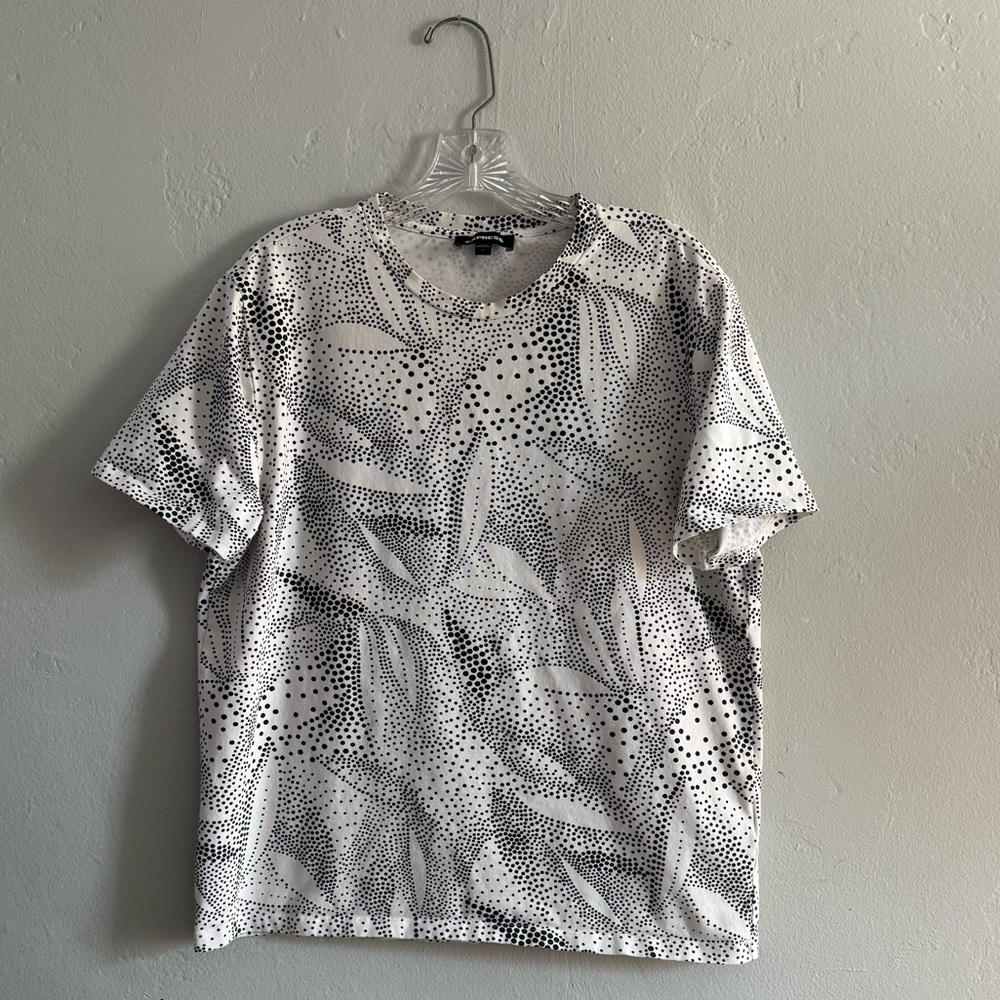 Men’s Express Tshirt Size Large